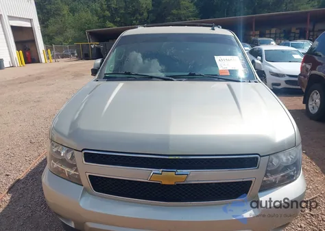 2013 Chevrolet Suburban 1500 Lt from USA, damaged, VIN 1GNSCJE06DR326408